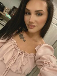 Kiara_Stevens' Offline XXX Chat