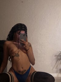 SpiritualSlut Adlı Modelin Çevrimdışı Sohbet Odası