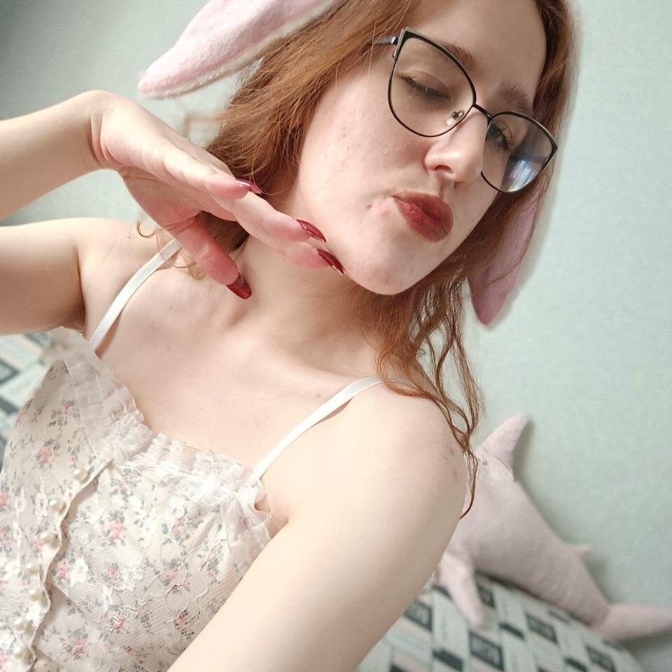 watchgirlcam.com gloriafoxy livesex profile in chamber-of-secrets cams