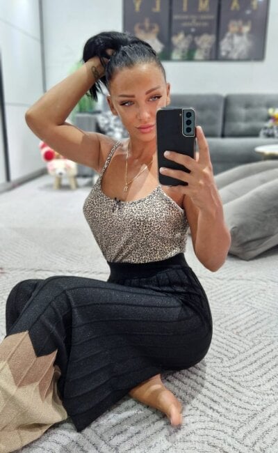 sophya_noir from stripchat