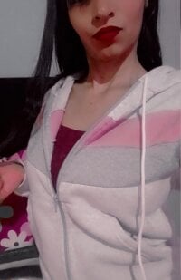 Charlotte_And_Juliet's webcam live show