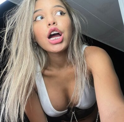 natashatuur9 🍪 chat
