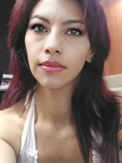 chanel_rouss from stripchat