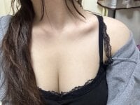 qiqi-173cm's webcam live show