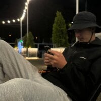 Oliver-Taylor's webcam live show