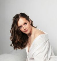 Lea_Cherry's Offline Chat Room