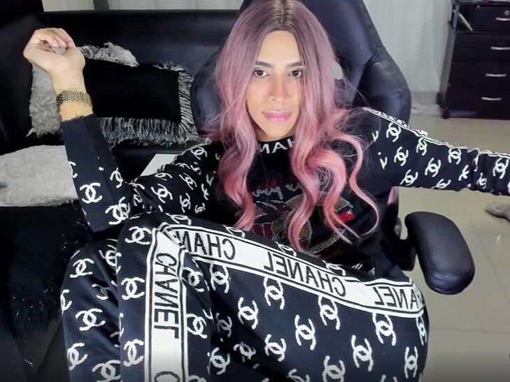 Watch  meli_strongcock_ts live on cam at StripChat