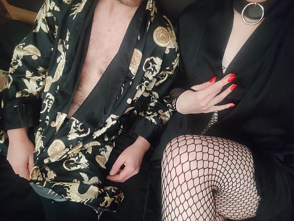 obsidianvoyagers from stripchat