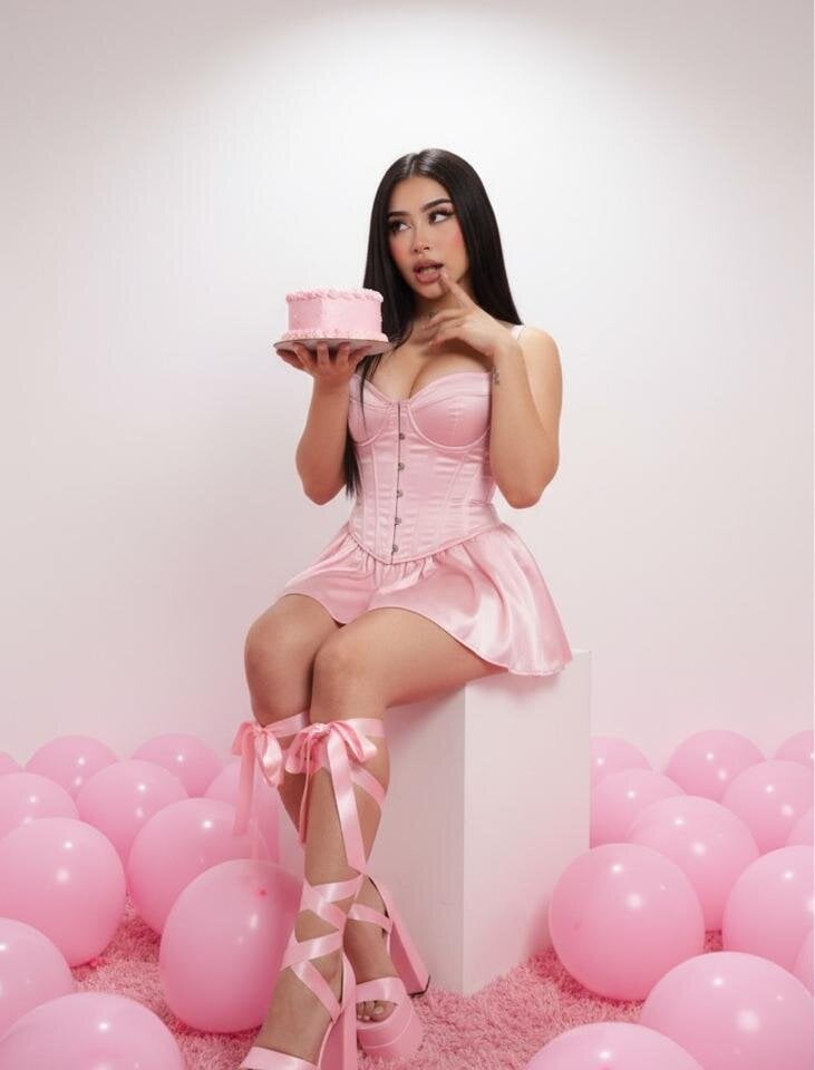 Natasha_22z's Offline XXX Chat