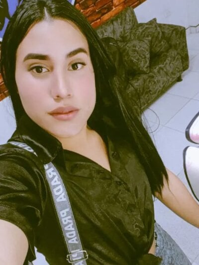 DANIELA-ALVAREZ Avatar