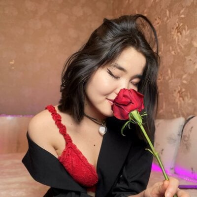 Dollyaa Female Lovense Live Cam Striptease
