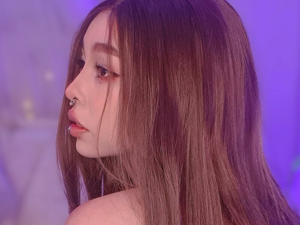 Ji_Hyun_ profile