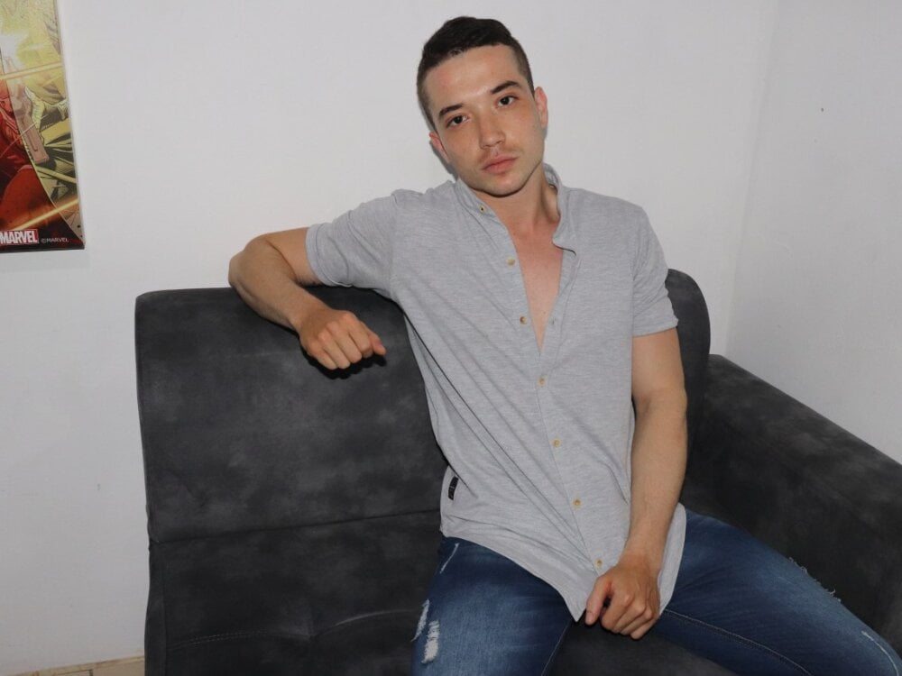 latinos_curious