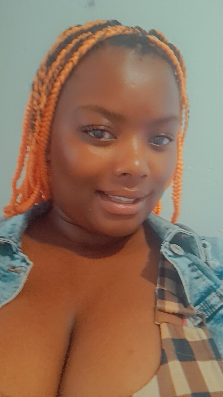 BustyTee2000