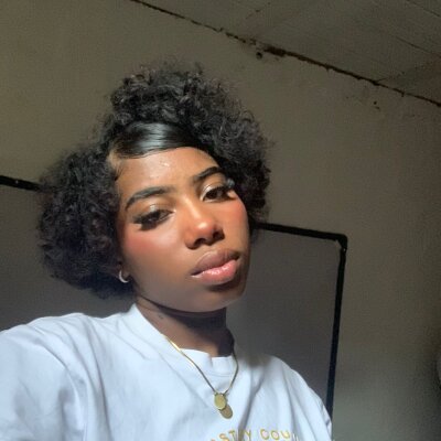 charlottebonyy from stripchat