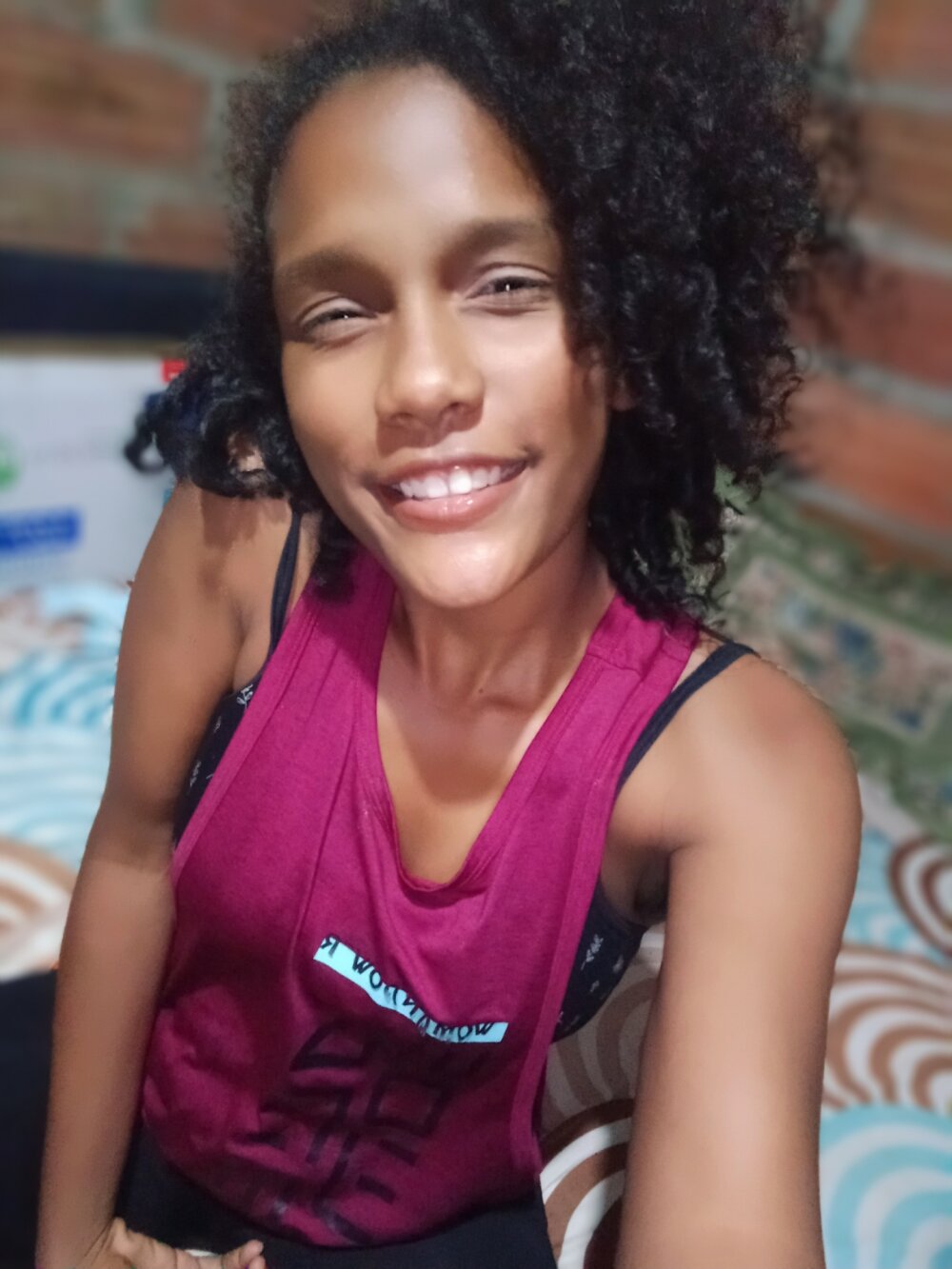 stripchat sexybella_24 webcam profile pic via amateursex-livecam.com