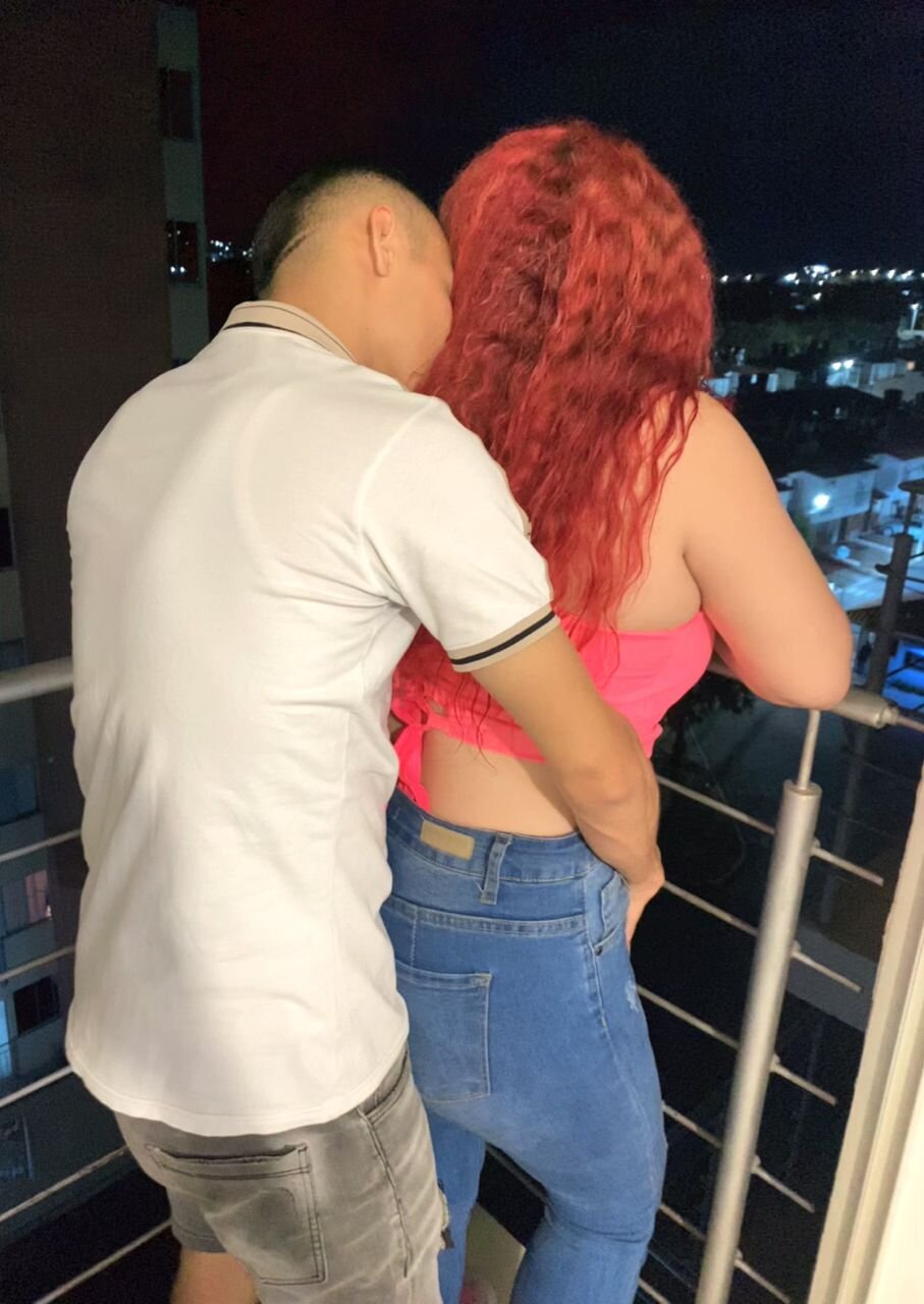 Couple_explosive02