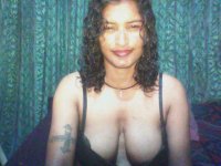 EROTICINDIANLOVER's Offline Chat Room