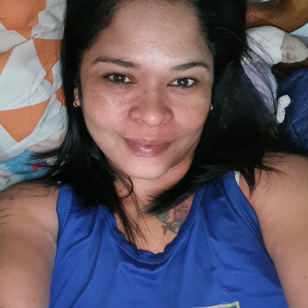 pamela352 from stripchat