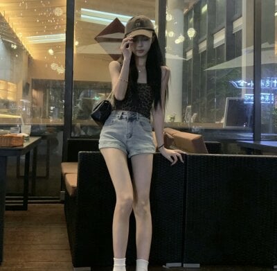 Caitlyn__ Female Interactivetoys Webcam Striptease