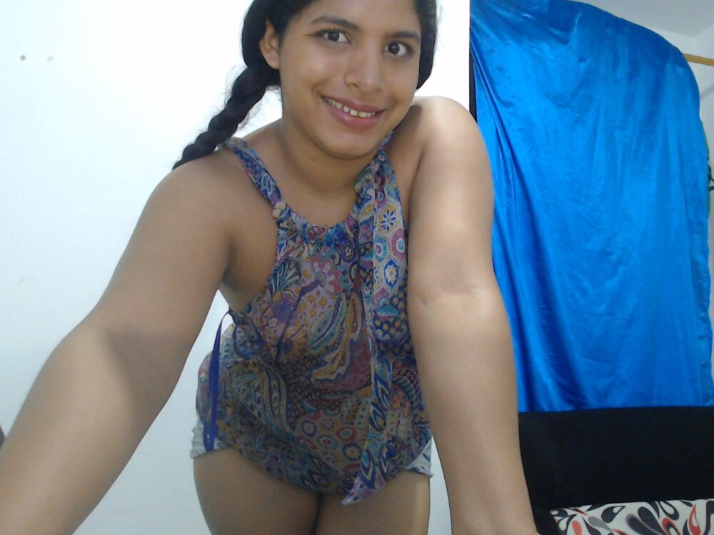 sexyhot20xxx live cam model at StripChat