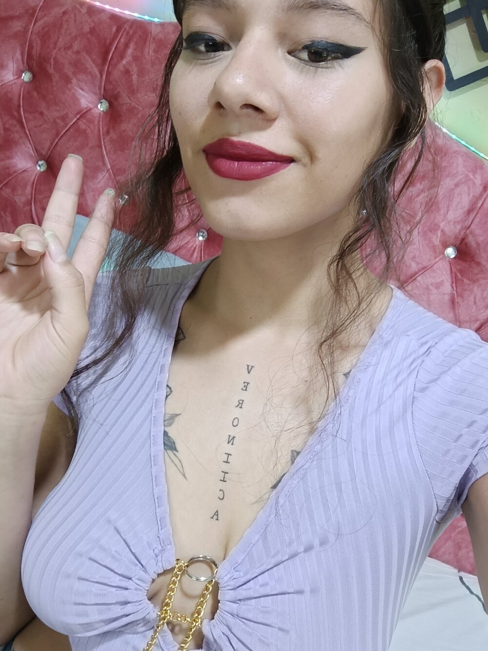 lyla_queen's Offline XXX Chat