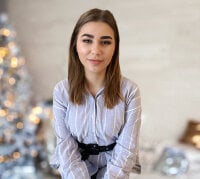 Melissa_Luu_'s Offline Chat Room