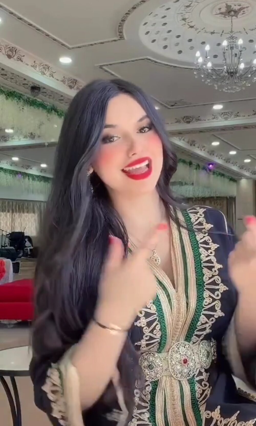 Razane_saudia profile