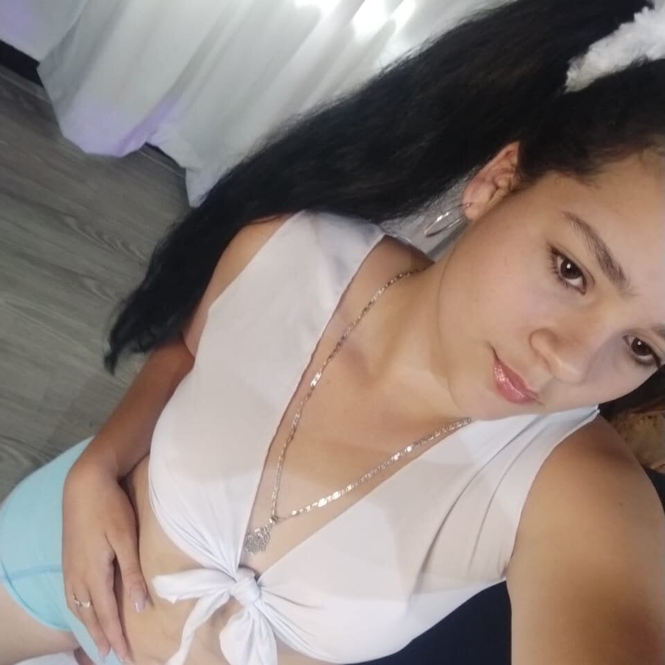 karlie_small profile