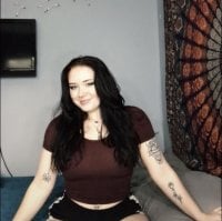 buttercupbabyy's Offline Chat Room
