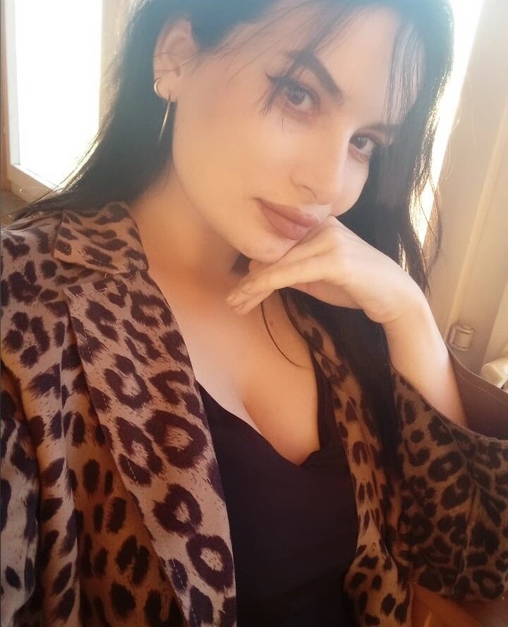Larisa_Joes