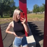 AppleAmanda's Offline Chat Room