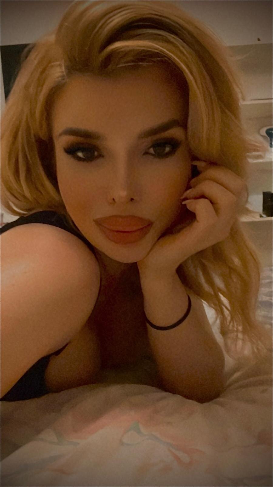 Bella_Noir_