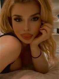 Bella_Noir_'s webcam live show