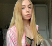 LoriShawty's Offline Chat Room