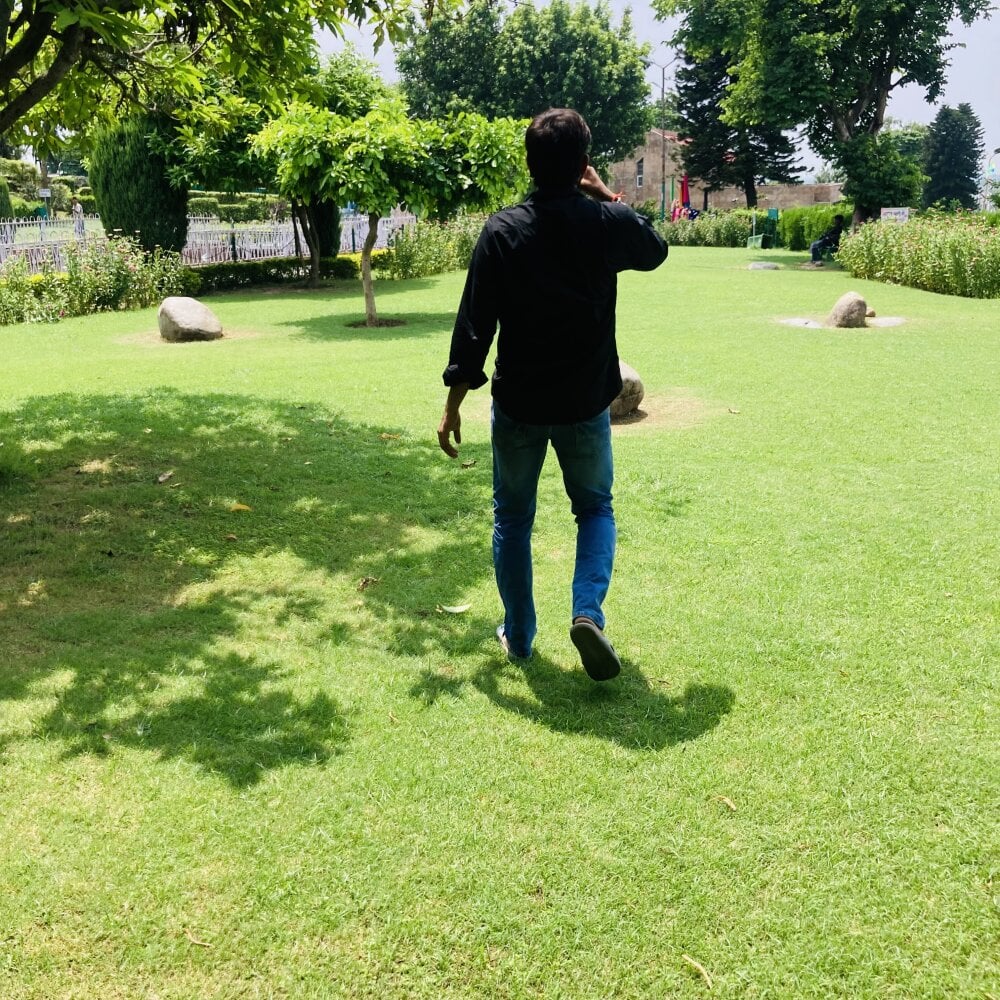 horny_karteek's Offline XXX Chat