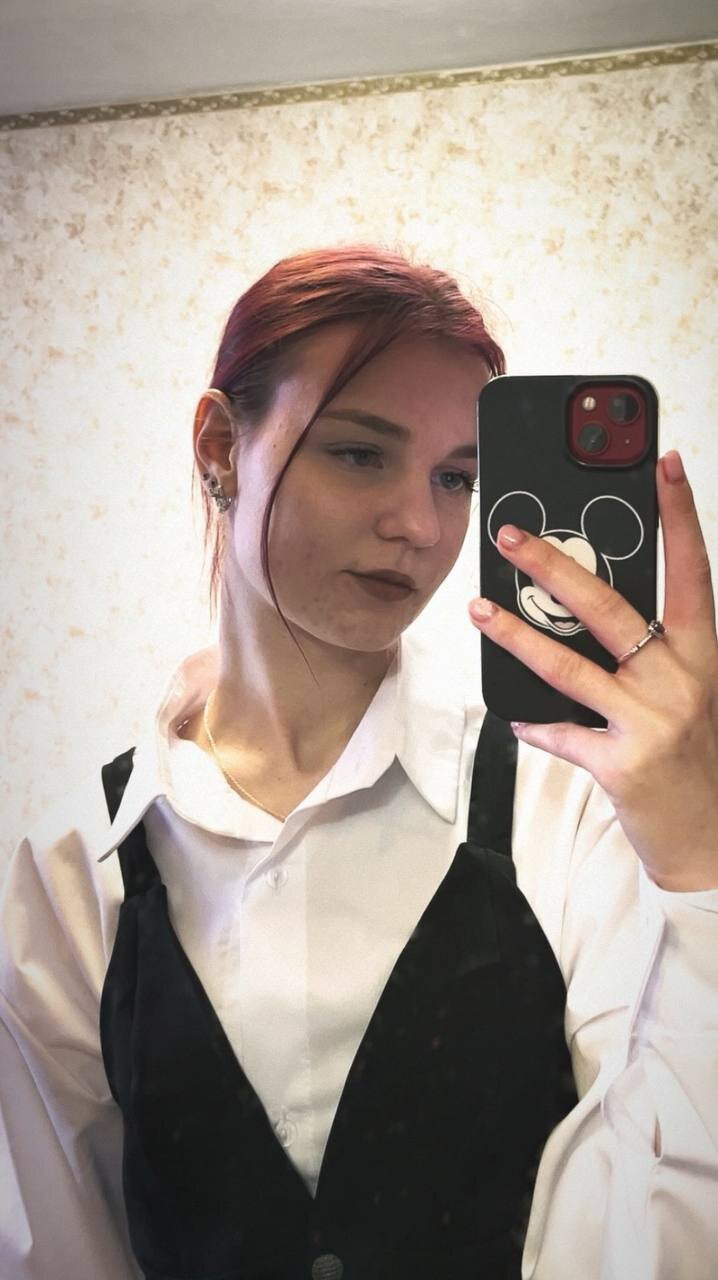 HazelMoore18