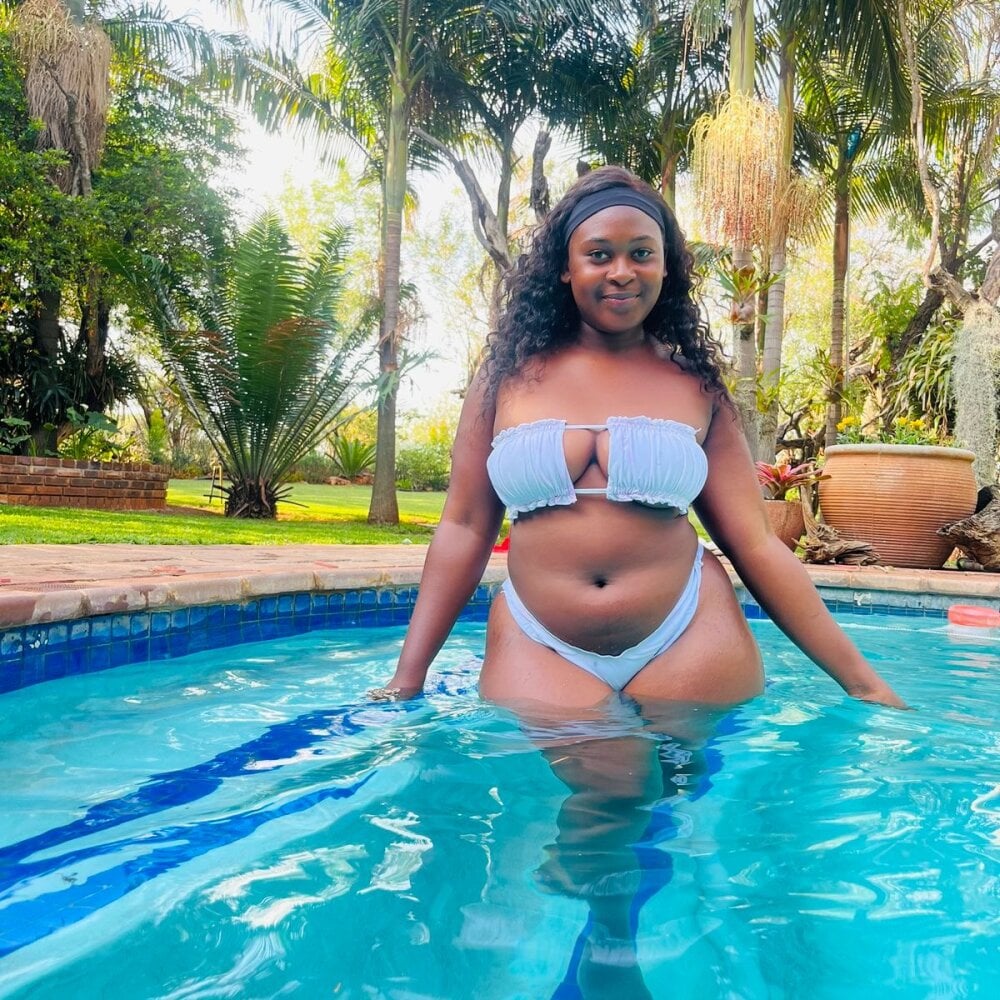 Curvyanzania