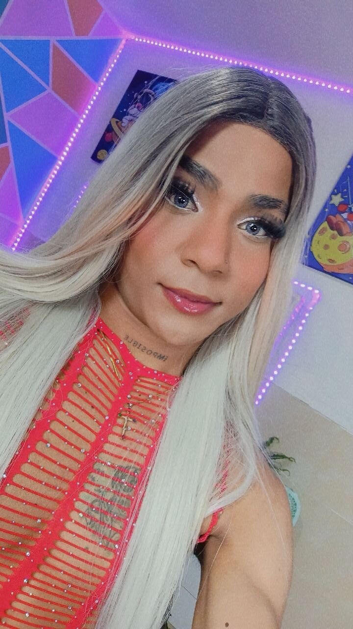Bryhanna_Honey