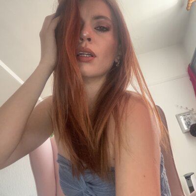 Mia_mesmerise