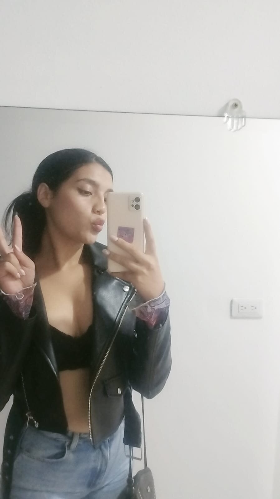 MiaBonnie_x