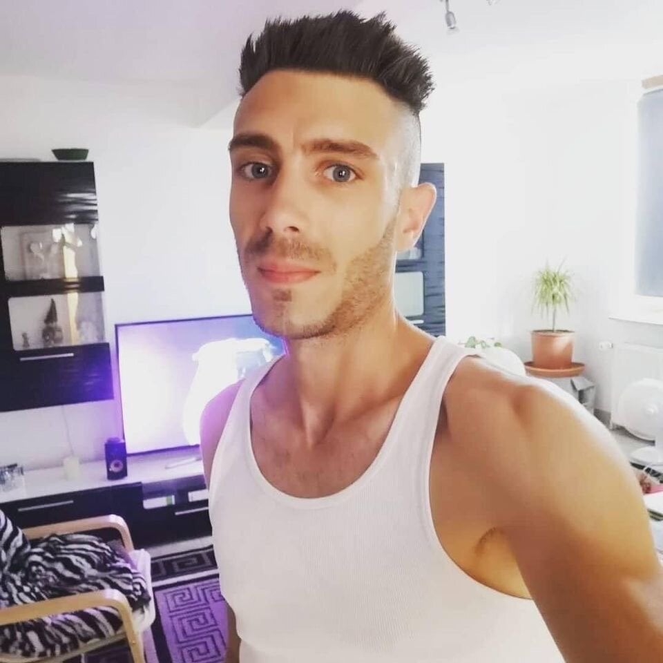 Watch  Marcopauolo live on cam at StripChat