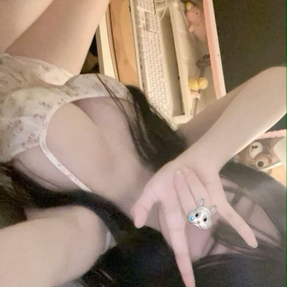 iluvcams.com lilybellle livesex profile in straight cams