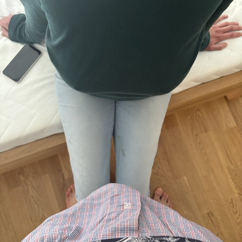 young18couple live cam model at StripChat