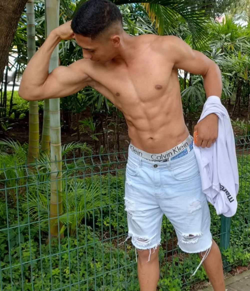 alves699 from stripchat