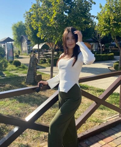ariellamoore 🥝 naked cam