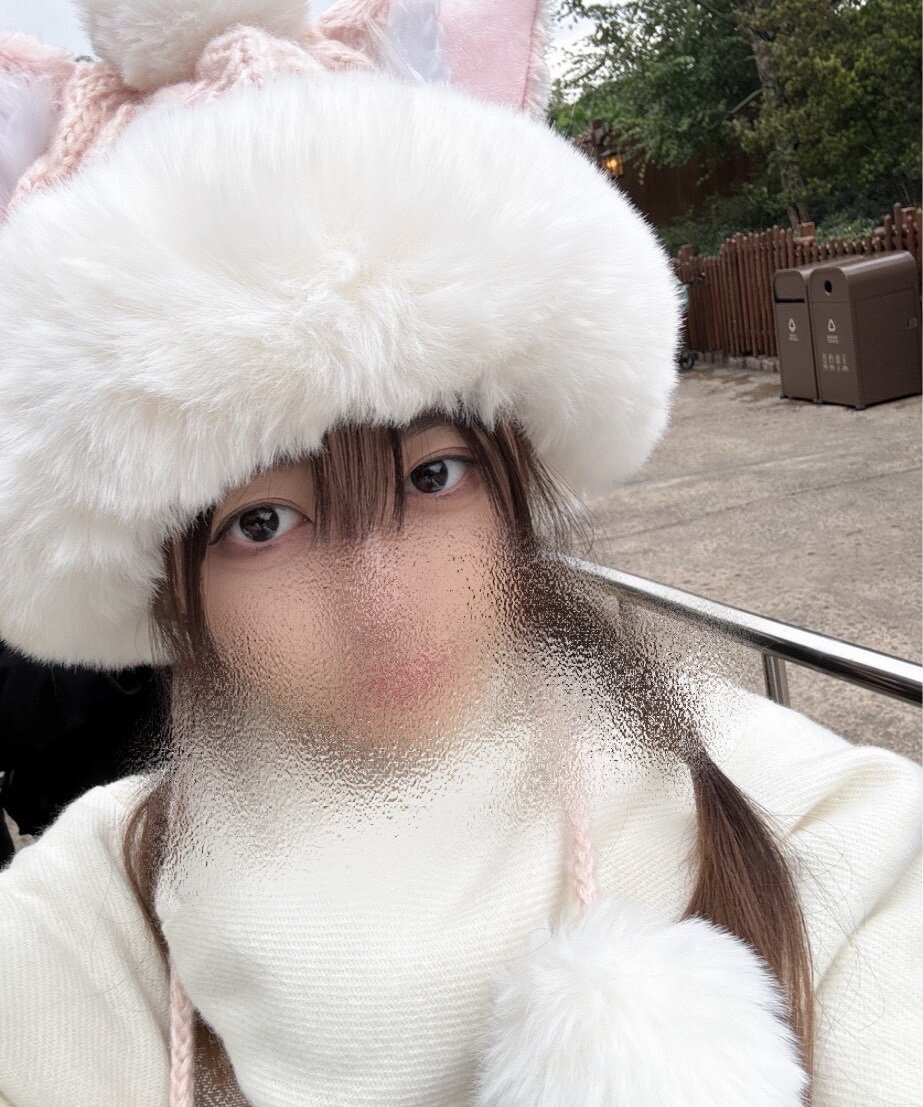 watchgirlcam.com shuka-xoxo livesex profile in titty cams