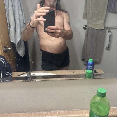 1966biker Live Cam on StripChat and RICams