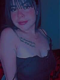 Keila-Sex's Offline Chat Room