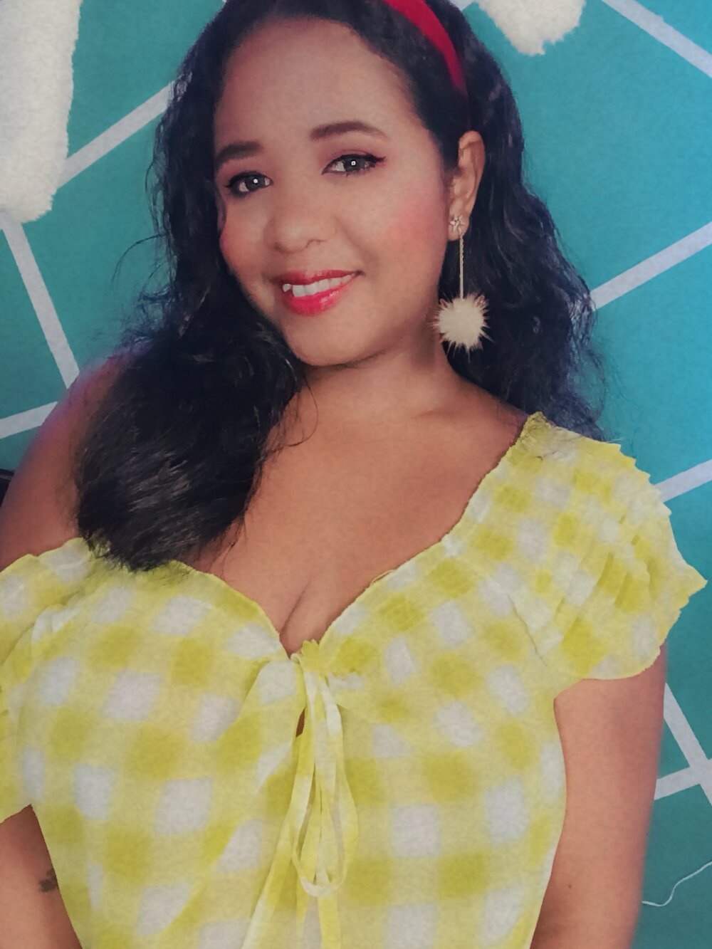 stripchat sweet-liliith webcam profile pic via iluvcams.com